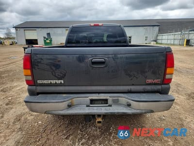 Zdjęcie 6 z 12 samochodu: 2003 GMC NEW SIERRA K1500 VIN:2GTEK19T731204550 - miniatura