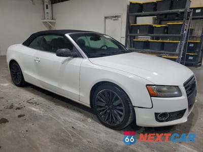 Czwarte zdjęcie samochodu z boku: 2012 AUDI A5 PREMIUM PLUS VIN:WAULFAFH7CN001228 - miniatura