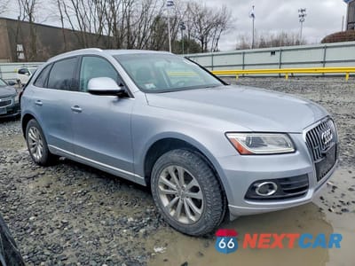 Czwarte zdjęcie samochodu z boku: 2016 AUDI Q5 PREMIUM PLUS VIN:WA1L2AFP1GA010875 - miniatura