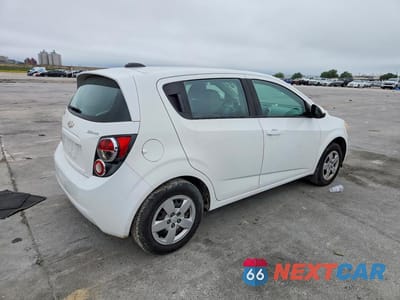 Trzecie zdjęcie samochodu z tyłu: 2016 CHEVROLET SONIC LS VIN:1G1JA6SH2G4170640 - miniatura