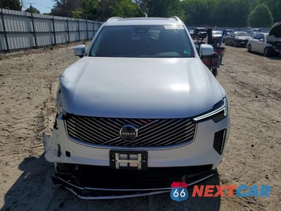 Piąte zdjęcie samochodu w środku: 2026 VOLVO XC90 PLUS VIN:YV4062PE4T1443128 - miniatura