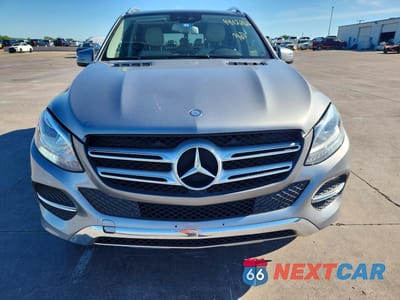 Piąte zdjęcie samochodu w środku: 2016 MERCEDES-BENZ GLE 350 VIN:4JGDA5JB4GA693621 - miniatura