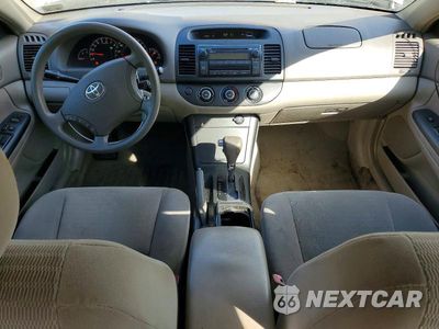 Zdjęcie 8 z 12 samochodu: 2005 TOYOTA CAMRY LE VIN:4T1BE32K15U522416 - miniatura