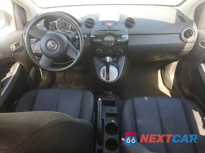 Zdjęcie 8 z 12 samochodu: 2013 MAZDA MAZDA2 VIN:JM1DE1KY1D0155156 - miniatura