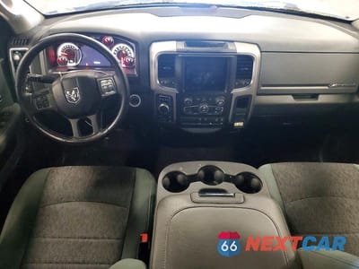 Zdjęcie 8 z 12 samochodu: 2018 RAM 1500 SLT VIN:1C6RR7GG6JS310532 - miniatura