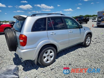Trzecie zdjęcie samochodu z tyłu: 2004 TOYOTA RAV4 BASE VIN:JTEHD20V546011251 - miniatura