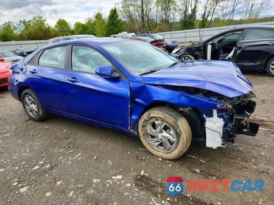 Czwarte zdjęcie samochodu z boku: 2024 HYUNDAI ELANTRA SE VIN:KMHLL4DG9RU844882 - miniatura
