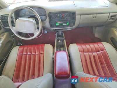 Zdjęcie 8 z 12 samochodu: 1996 CHEVROLET CAPRICE / IMPALA CLASSIC SS VIN:1G1BL52P6TR152090 - miniatura