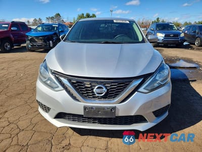 Piąte zdjęcie samochodu w środku: 2016 NISSAN SENTRA SV VIN:3N1AB7AP2GY312326 - miniatura