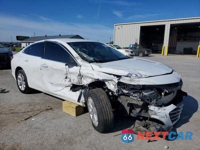 Czwarte zdjęcie samochodu z boku: 2020 CHEVROLET MALIBU LT VIN:1G1ZD5ST3LF088620 - miniatura