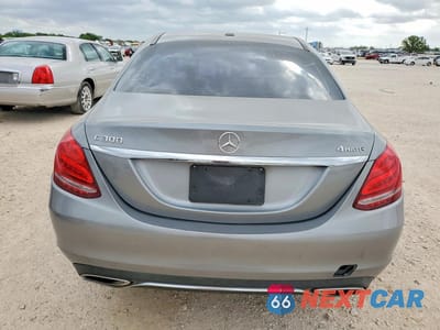 Zdjęcie 6 z 13 samochodu: 2015 MERCEDES-BENZ C 300 4MATIC VIN:55SWF4KBXFU024913 - miniatura