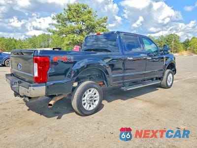 Trzecie zdjęcie samochodu z tyłu: 2017 FORD F250 SUPER DUTY VIN:1FT7W2B65HEC12952 - miniatura