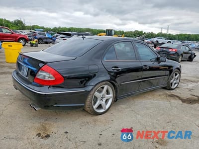 Trzecie zdjęcie samochodu z tyłu: 2006 MERCEDES-BENZ E 55 AMG VIN:WDBUF76J36A847010 - miniatura