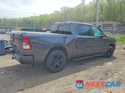 Trzecie zdjęcie samochodu z tyłu: 2022 RAM 1500 BIG HORN VIN:1C6RRFFG9NN385080 - miniatura