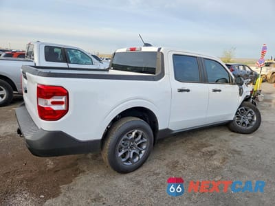 Trzecie zdjęcie samochodu z tyłu: 2026 FORD MAVERICK XLT VIN:3FTTW8HA2TRA41273 - miniatura