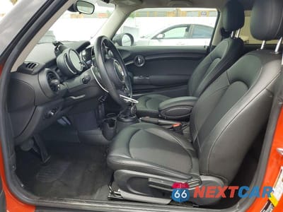 Zdjęcie 7 z 12 samochodu: 2019 MINI COOPER VIN:WMWXP5C5XK2H31248 - miniatura