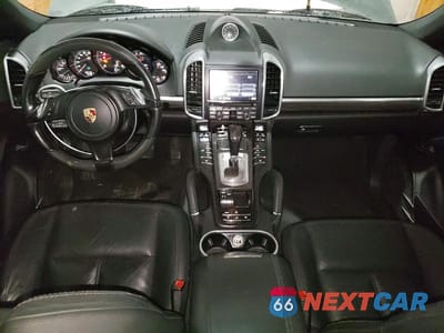 Zdjęcie 8 z 13 samochodu: 2013 PORSCHE CAYENNE VIN:WP1AA2A21DLA06227 - miniatura