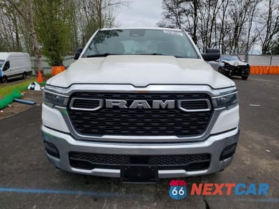 Piąte zdjęcie samochodu w środku: 2026 RAM 1500 BIG HORN VIN:1C6RRFBG5TN247541 - miniatura