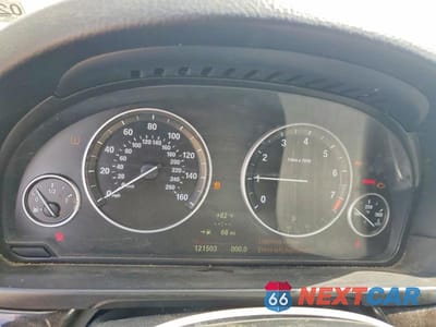 Zdjęcie 9 z 12 samochodu: 2014 BMW 528 I VIN:WBA5A5C53ED509214 - miniatura