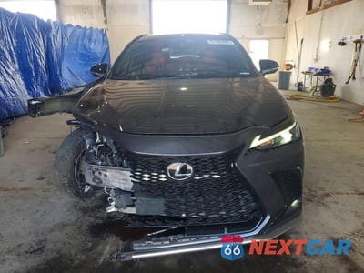 Piąte zdjęcie samochodu w środku: 2022 LEXUS NX 350 VIN:2T2KGCEZ3NC014822 - miniatura