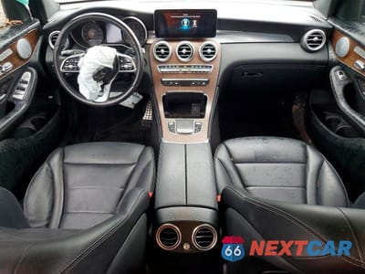 Zdjęcie 8 z 13 samochodu: 2021 MERCEDES-BENZ GLC 300 4MATIC VIN:W1N0G8EB4MF882919 - miniatura