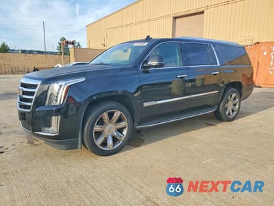 2017 CADILLAC ESCALADE ESV LUXURY 1GYS3HKJXHR387923 - główne zdjęcie licytacji z USA - miniatura