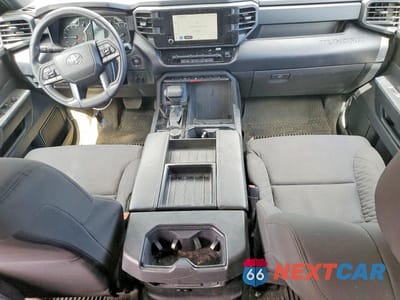 Zdjęcie 8 z 12 samochodu: 2025 TOYOTA TUNDRA SR5 VIN:5TFLA5DA2SX252854 - miniatura