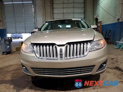 Piąte zdjęcie samochodu w środku: 2011 LINCOLN MKS VIN:1LNHL9DR9BG615305 - miniatura