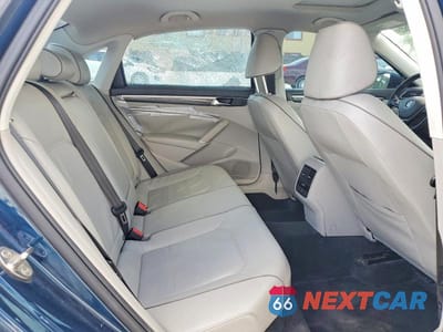 Zdjęcie 10 z 12 samochodu: 2018 VOLKSWAGEN PASSAT SE VIN:1VWBA7A32JC018021 - miniatura
