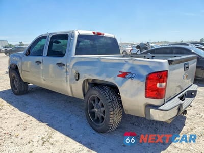 Drugie zdjęcie samochodu z przodu: 2008 CHEVROLET SILVERADO K1500 VIN:2GCEK13M481127712 - miniatura