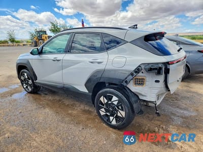 Drugie zdjęcie samochodu z przodu: 2025 HYUNDAI KONA SEL VIN:KM8HBCAB4SU317141 - miniatura