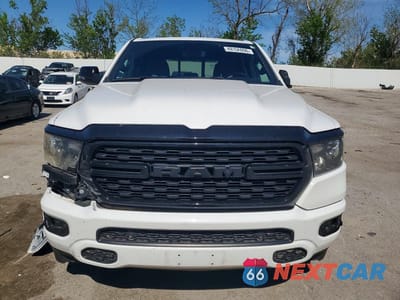 Piąte zdjęcie samochodu w środku: 2024 RAM 1500 BIG HORN VIN:1C6SRFFT1RN210844 - miniatura