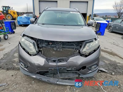 Piąte zdjęcie samochodu w środku: 2014 NISSAN ROGUE SV VIN:5N1AT2MV9EC853169 - miniatura
