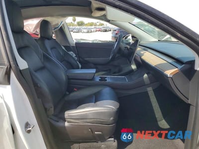 Zdjęcie 7 z 13 samochodu: 2021 TESLA MODEL Y VIN:5YJYGAEE6MF223028 - miniatura