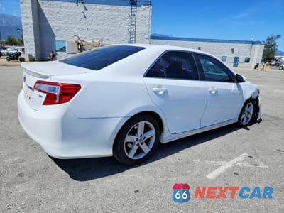 Trzecie zdjęcie samochodu z tyłu: 2012 TOYOTA CAMRY SE VIN:4T1BF1FK8CU133281 - miniatura