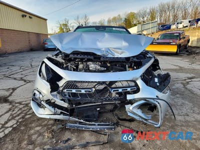Piąte zdjęcie samochodu w środku: 2024 MERCEDES-BENZ GLA 250 4MATIC VIN:W1N4N4HB4RJ609205 - miniatura