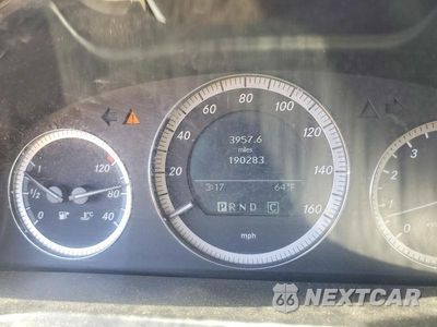 Zdjęcie 9 z 12 samochodu: 2009 MERCEDES-BENZ C 300 VIN:WDDGF54X89R046174 - miniatura