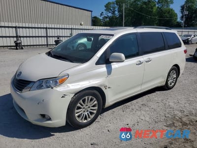 2016 TOYOTA SIENNA XLE 8-PASSENGER 5TDYK3DC7GS722785 - główne zdjęcie licytacji z USA - miniatura