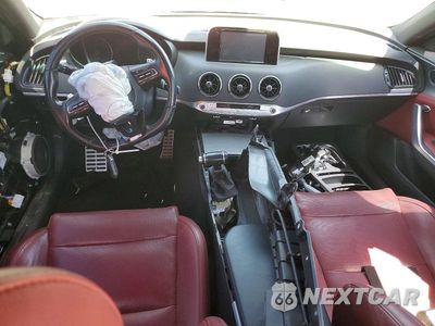 Zdjęcie 8 z 13 samochodu: 2019 KIA STINGER GT VIN:KNAE35LC1K6067008 - miniatura