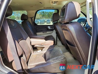 Zdjęcie 11 z 13 samochodu: 2010 CADILLAC ESCALADE PLATINUM VIN:1GYUKDEF7AR257745 - miniatura