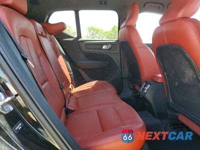 Zdjęcie 11 z 12 samochodu: 2019 VOLVO XC40 T5 MOMENTUM VIN:YV4162UK3K2116209 - miniatura