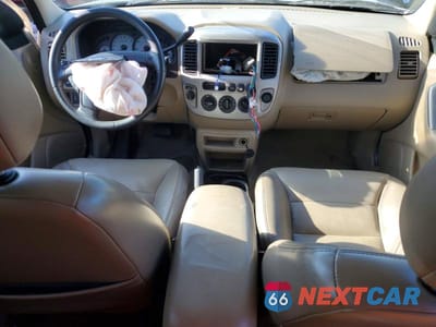 Zdjęcie 8 z 13 samochodu: 2004 FORD ESCAPE LIMITED VIN:1FMCU94164KB68904 - miniatura