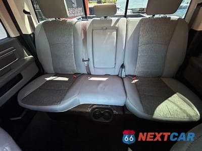 Zdjęcie 14 z 14 samochodu: 2018 RAM 1500 SLT VIN:3C6RR7LG3JG203497 - miniatura