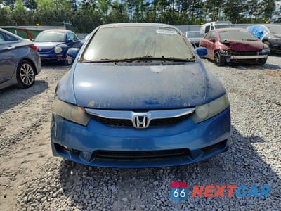 Piąte zdjęcie samochodu w środku: 2009 HONDA CIVIC LX VIN:2HGFA165X9H363075 - miniatura