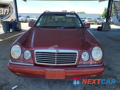 Piąte zdjęcie samochodu w środku: 1999 MERCEDES-BENZ E 320 VIN:WDBJH65F0XA902065 - miniatura