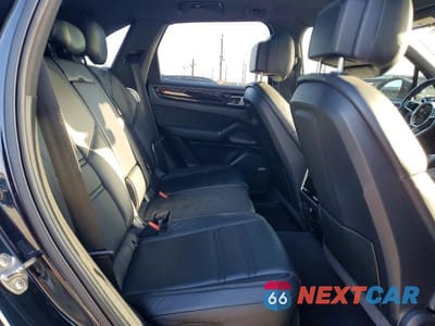 Zdjęcie 11 z 13 samochodu: 2020 PORSCHE CAYENNE VIN:WP1AA2AY7LDA08867 - miniatura