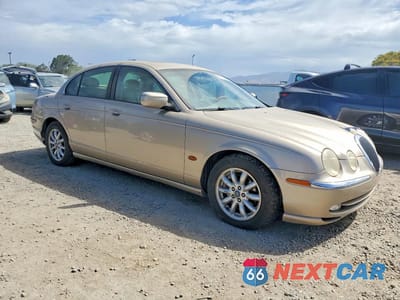 Czwarte zdjęcie samochodu z boku: 2001 JAGUAR S-TYPE VIN:SAJDA01P01GM10057 - miniatura