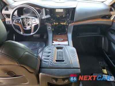 Zdjęcie 8 z 13 samochodu: 2017 CADILLAC ESCALADE ESV VIN:1GYS3GKJ8HR203203 - miniatura