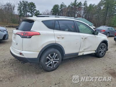 Trzecie zdjęcie samochodu z tyłu: 2018 TOYOTA RAV4 LE VIN:JTMBFREV3JJ740203 - miniatura