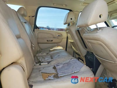 Zdjęcie 11 z 13 samochodu: 2008 CADILLAC ESCALADE ESV VIN:1GYFK66868R213301 - miniatura